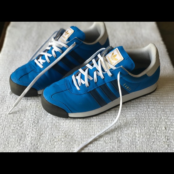 Blue Adidas shoes - Picture 2 of 5